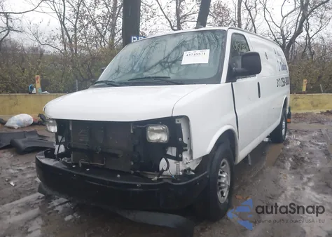 2017 Chevrolet Express 2500 Work Van из США, поврежденный, VIN 1GCWGAFF2H1335709